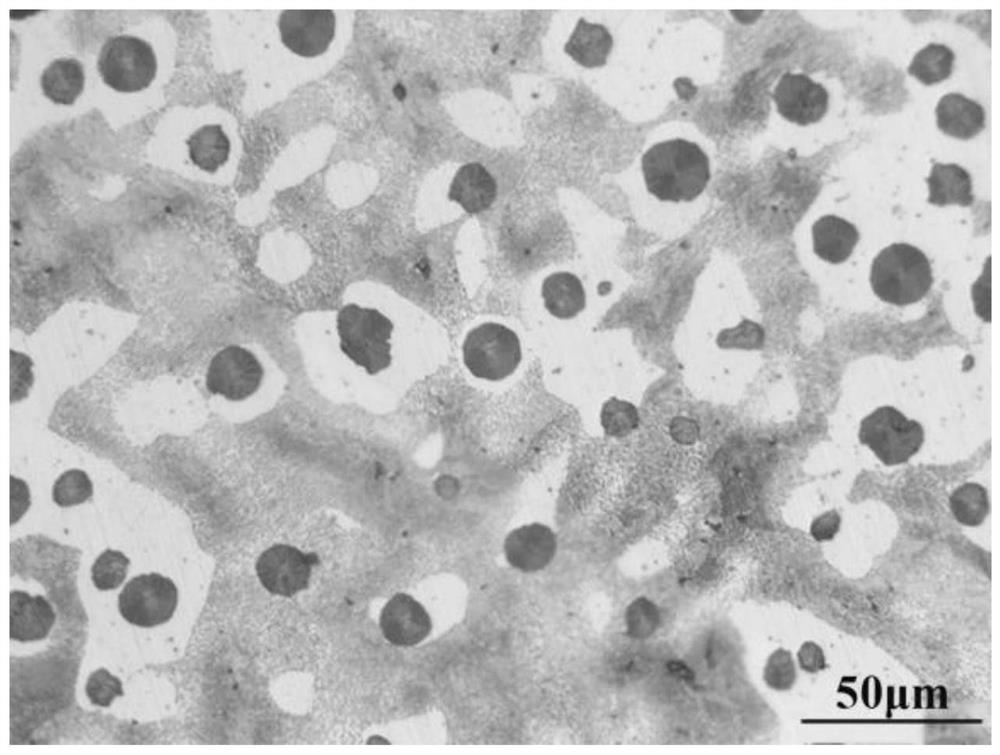 一種高強(qiáng)度、高韌性的球墨鑄鐵及其制備方法與應(yīng)用